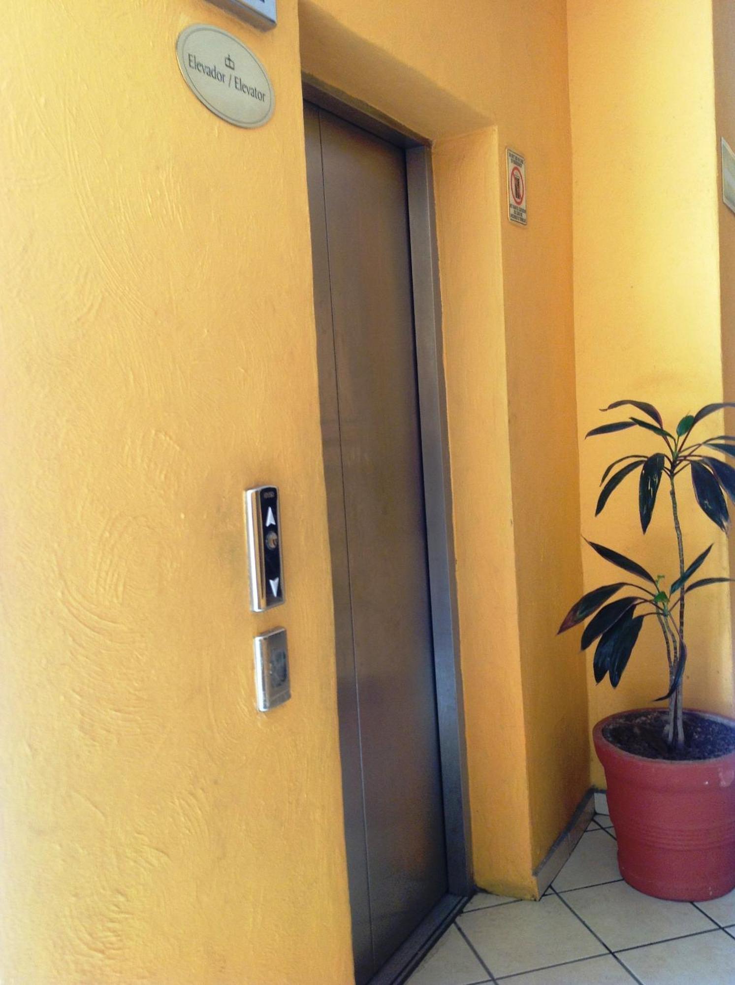 Plaza Jardin Hotel Tequila Exterior foto