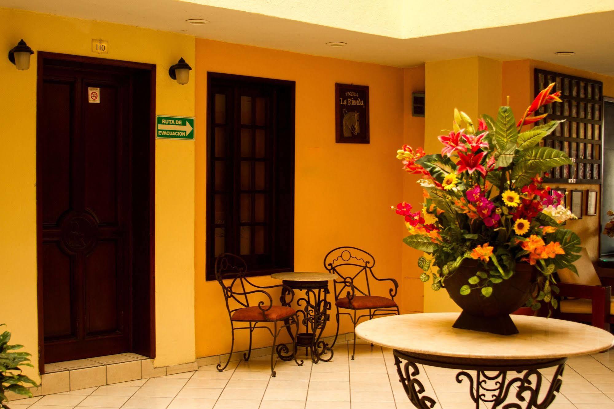 Plaza Jardin Hotel Tequila Exterior foto