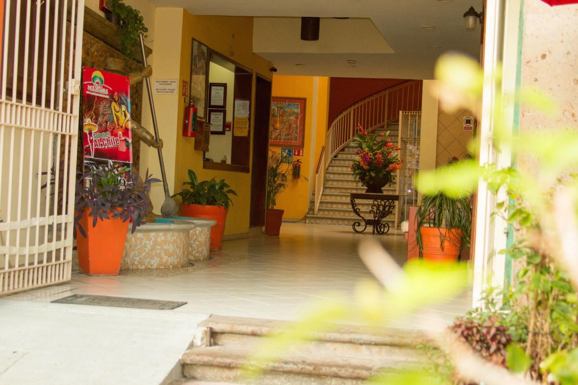 Plaza Jardin Hotel Tequila Exterior foto